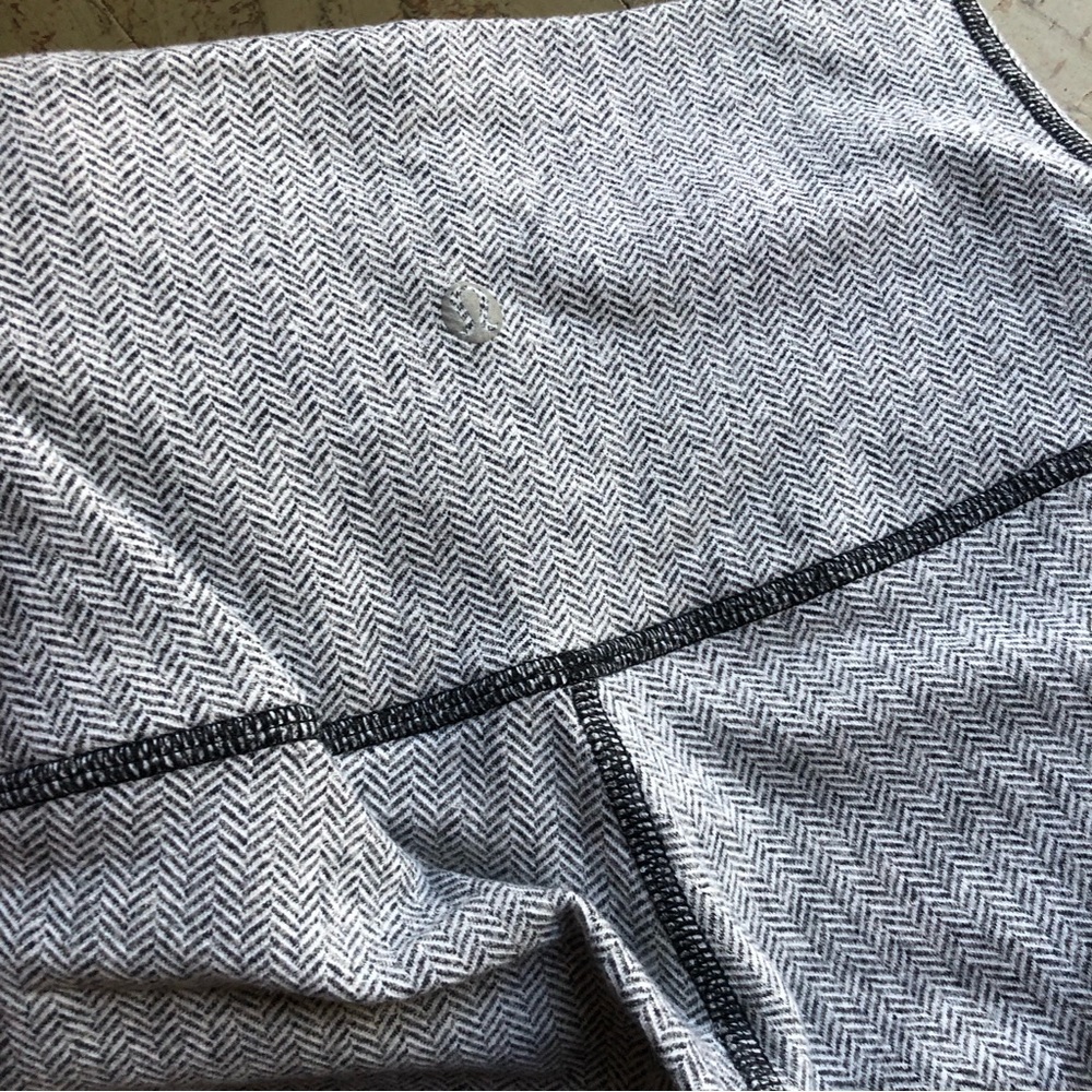 EUC lululemon Herringbone Wunder Under crop, 4